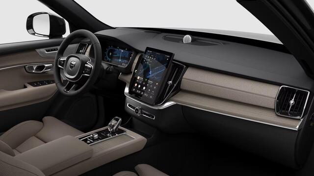 Volvo XC90 T8 Plug-in hybrid AWD Ultra Dark - Nieuw model - | Luchtvering | Elektr. Panoramadak | 22" LM velgen | Massage/ventilatie voorstoelen