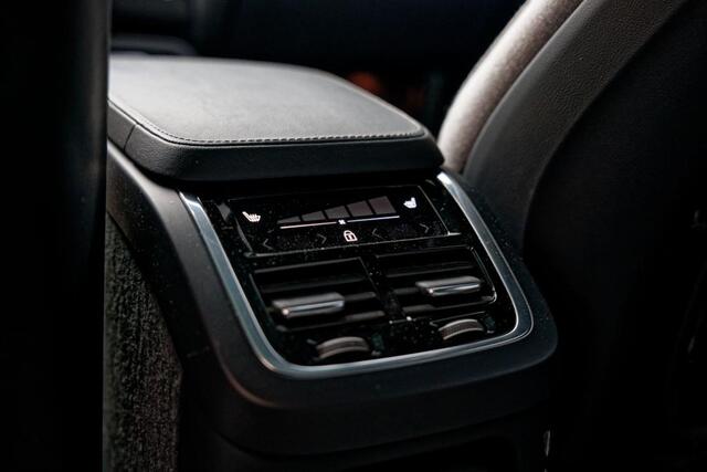 Volvo XC90 2.0 T8 Recharge AWD Ultimate Dark Special edition, Luchtvering, HUD, Panoramadak, enz