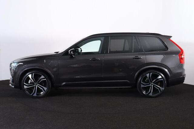 Volvo XC90 T8 Recharge AWD Ultimate Dark - LONG RANGE - Luchtvering - Panorama/schuifdak - IntelliSafe Assist & Surround - Bowers & Wilkins audio - Verwarmde voorstoelen, stuur & achterbank - Parkeersensoren voor & achter - Elektr. bedienb. voorstoelen met geheugen 