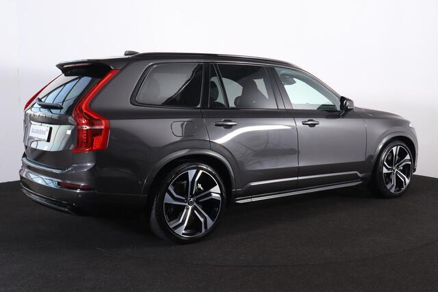 Volvo XC90 T8 Recharge AWD Ultimate Dark - LONG RANGE - Luchtvering - Panorama/schuifdak - IntelliSafe Assist & Surround - Bowers & Wilkins audio - Verwarmde voorstoelen, stuur & achterbank - Parkeersensoren voor & achter - Elektr. bedienb. voorstoelen met geheugen 
