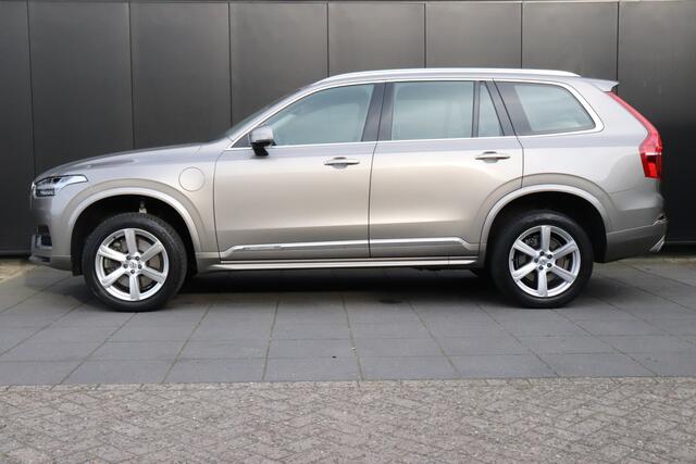 Volvo XC90 2.0 T8 Recharge AWD R-Design | 7 PERS. | LEDER | PANO | STOEL/STUURVERW. | H&K | TREKHAAK | CAMERA | NAVI |