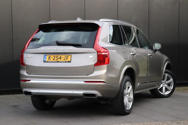 Volvo XC90 2.0 T8 Recharge AWD R-Design | 7 PERS. | LEDER | PANO | STOEL/STUURVERW. | H&K | TREKHAAK | CAMERA | NAVI |