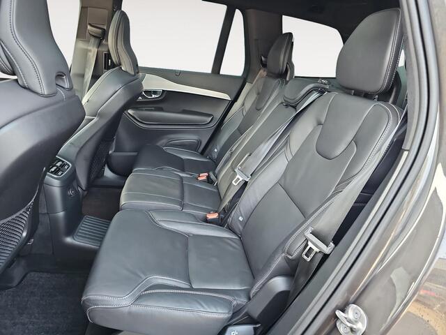 Volvo XC90 2.0 T8 Recharge AWD Ultimate Dark | Luchtvering | Bowers & Wilkins Audio | Trekhaak | Extra getint glas |