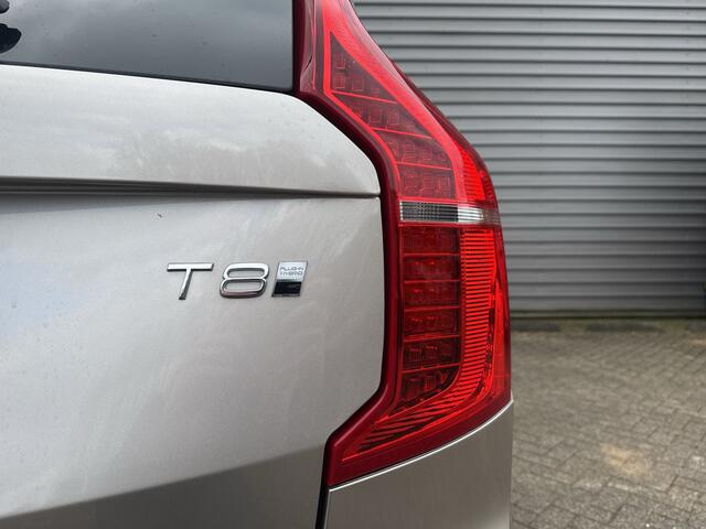 Volvo XC90 T8 Plug-in hybrid AWD Ultra Dark / ¤ 9.000,00 Voorraadkorting / Massage-stoelen / Luchtvering / Head-up / Bowers & wilkins