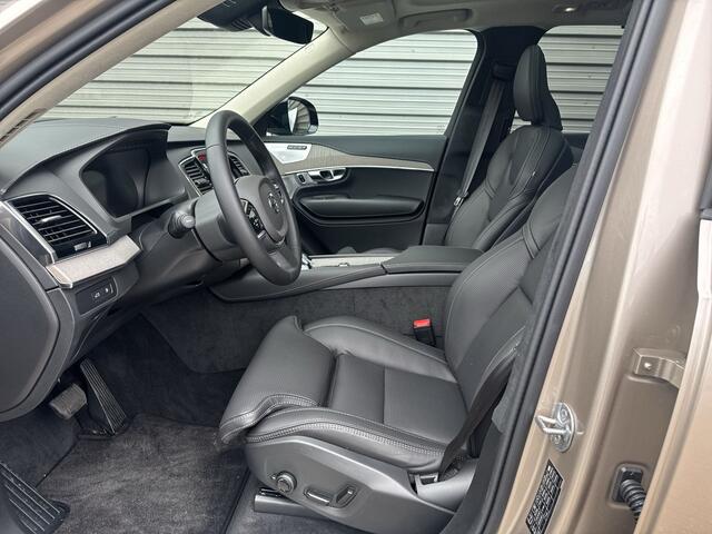 Volvo XC90 T8 Plug-in hybrid AWD Ultra Dark / ¤ 9.000,00 Voorraadkorting / Massage-stoelen / Luchtvering / Head-up / Bowers & wilkins