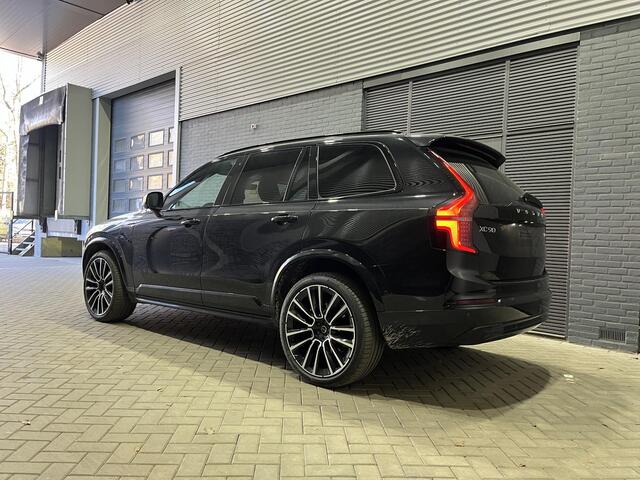 Volvo XC90 T8 Plug-in hybrid Ultra Dark | FACELIFT | Bowers&Wilkins | Luchtvering | Head-Up | 22 Inch | Panoramadak | Massage+Ventilatie