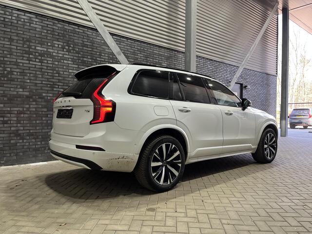 Volvo XC90 2.0 T8 Plug-in hybrid AWD Ultra Dark | FACELIFT | Luchtvering | Trekhaak | Massage+Ventilatie | Panoramadak | Head-Up | 360 Camera