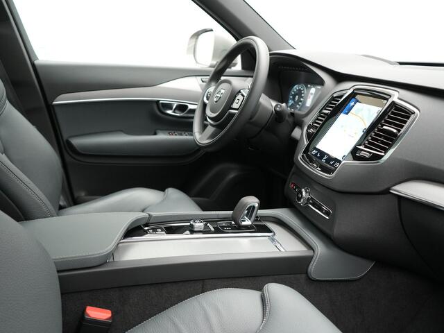 Volvo XC90 T8 Recharge AWD Inscription Plug in Hybrid 7-Persoons 394pk PHEV | Panodak | Lederen Sportstoelen Memory | Harman Kardon | Pilot Assist | Adaptive Cruise | L.M. 20" | Apple Carplay | 360 Camera | Navigatie | Head Up | DAB |