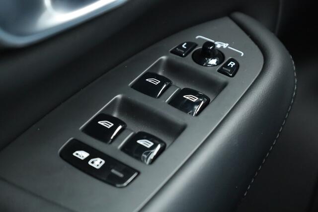 Volvo XC90 T8 Plug-in hybrid Plus Dark | Pano | 360cam | Memory seats | H&K | Elek. Trekhaak | Stoel- Stuurverw.