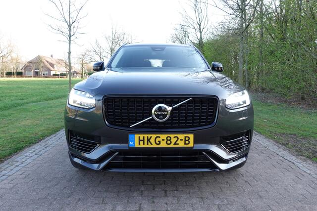 Volvo XC90 2.0 T8 Recharge AWD Ultimate Dark 7 Persoons | Bowers&Wilkins | Head Up | Pano | Keyless | 360 Camara | Winterpakket | Stuurwielverw. | Stoelverw. | LED |