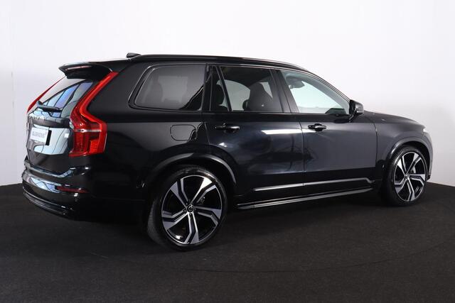 Volvo XC90 T8 Recharge AWD Ultimate Dark - LONG RANGE - Luchtvering - Panorama/schuifdak - IntelliSafe Assist & Surround - 360º Camera - Bowers & Wilkins audio - Adaptieve LED koplampen - Verwarmde voorstoelen, stuur & achterbank - Parkeersensoren voor & achter - Dr