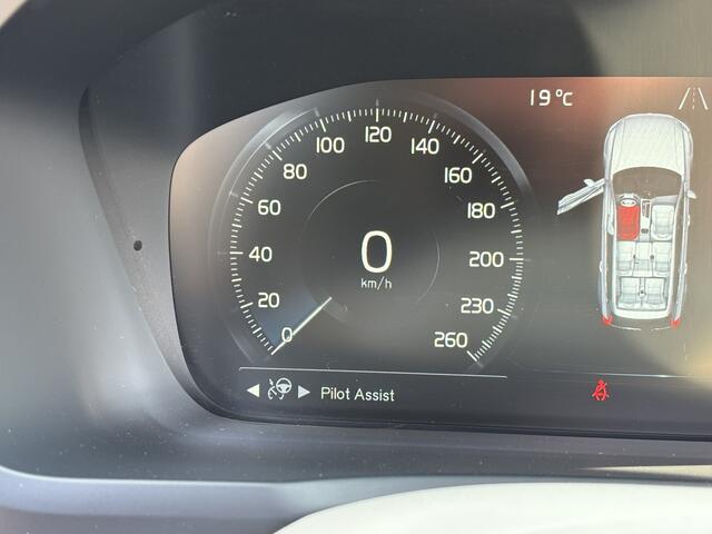 Volvo XC90 T8 AWD Inscription HeadUp Luchtvering 360 B&W Autopilot