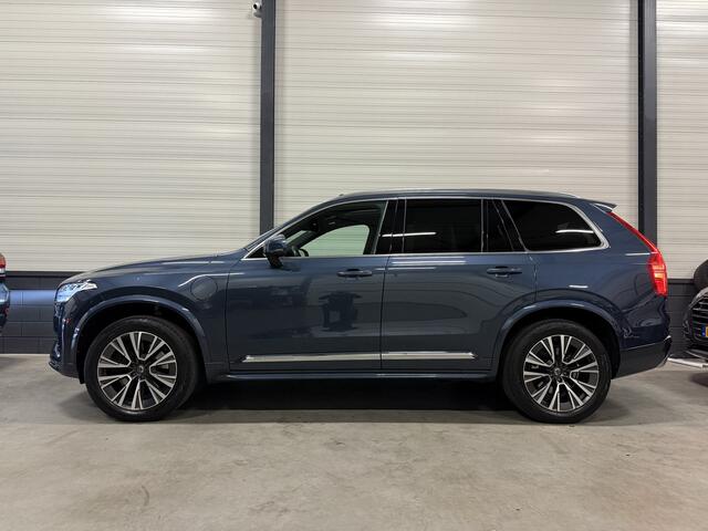 Volvo XC90 T8 Recharge AWD Inscription 7P. PANO/HEAD-UP/H&K/360CAMERA/MEMORY/KEYLESS/ACC/PILOT-ASSIST/20"/ELECTR.TREKHAAK/DENIM BLUE MET BROWN LEATHER EN WALNOOT INLEG, UNIEKE AUTO!!