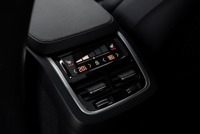 Volvo XC90 2.0 T8 AWD Expression 391pk | R | HUD | ACC | El. Trekh | Carplay