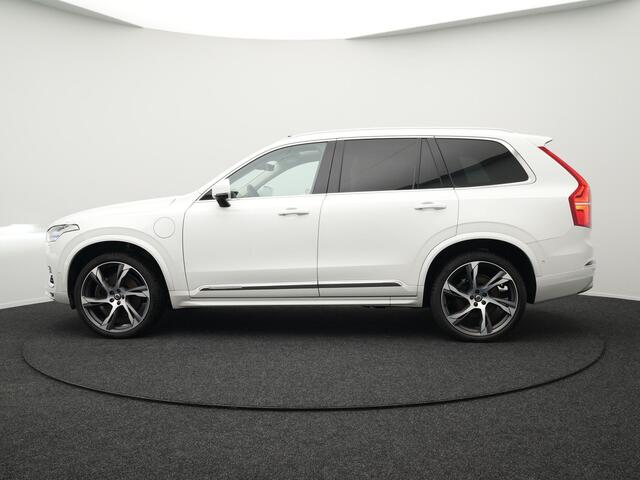 Volvo XC90 T8 Recharge AWD Inscription Plug In Hybrid 7 Persoons INCL BTW PHEV | Panodak | Trekhaak af Fabriek | Adaptive Cruise | Head Up | 22"L.M | 360 Camera | Lederen Sportstoelen Memory | Harman Kardon | Keyless |