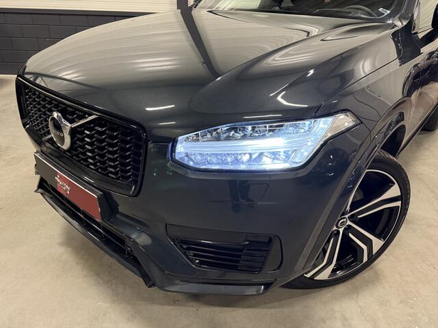 Volvo XC90 T8 Recharge AWD R-Design Long Range 455PK PANO/B&W/HEAD-UP/22"/R-DESIGN SPORTSTOELEN/KEYLESS/PILOT-ASSIST/ACC/STANDKACHEL/BLACK-LINE/PRIVACY/ELECTR.TREKHAAK/KLEUR SAVILE GREY METALLIC/NET OH BEURT GEHAD BIJ VOLVO