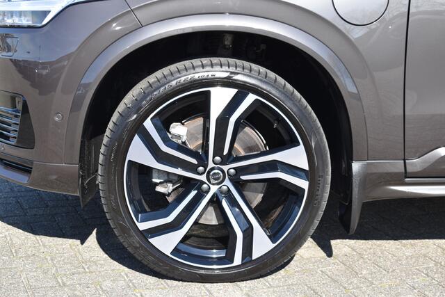 Volvo XC90 T8 455PK Recharge AWD Ultimate Dark | Trekhaak | B&W | HUD | Luchtvering | 360 camera | 22"LMV | Stuurverwarming