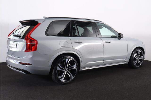 Volvo XC90 T8 Recharge AWD Ultimate Dark - Luchtvering - Panorama/schuifdak - IntelliSafe Assist & Surround - 360º Camera - Adaptieve LED koplampen - Verwarmde voorstoelen, stuur & achterbank - Parkeersensoren voor & achter - Elektr. bedienb. voorstoelen met geheuge