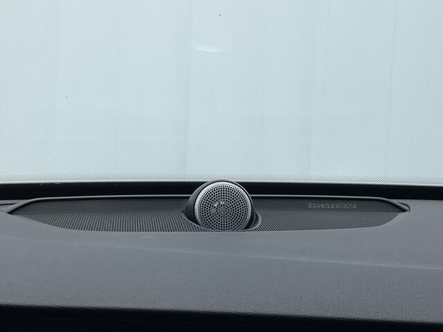 Volvo XC90 2.0 T8 Twin Engine AWD Inscription 7-Pers Pano Trekhaak HUD B&W Luchtvering Leder BOMVOL!