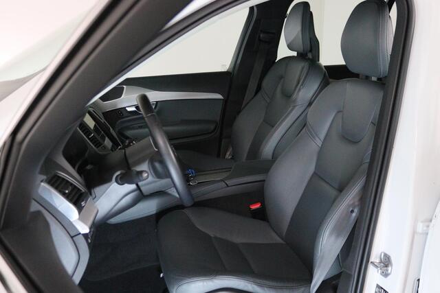 Volvo XC90 2.0 T8 Twin Engine AWD Momentum Pro, 7-Persoons, Navigatie, Apple CarPlay/Android Auto, Climate Control, Lederen Bekleding, Achteruitrijcamera