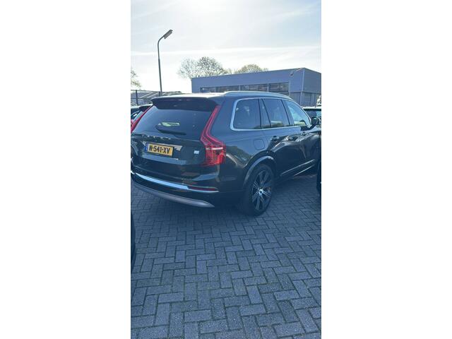 Volvo XC90 2.0 T8 Recharge AWD 287kW/390pk Aut8 Inscription Exclusive 7p LUCHTVERING + PANORAMADAK + PILOT ASSIST + TREKHAAK + STOELMASSAGE + HARMAN & KARDON + BLIS + STOELVERWARMING&-VENTILATIE + 360 CAMERA + KEYLESS + HEAD-UP + PARKSENSOREN + 21" LM-VELGEN!!