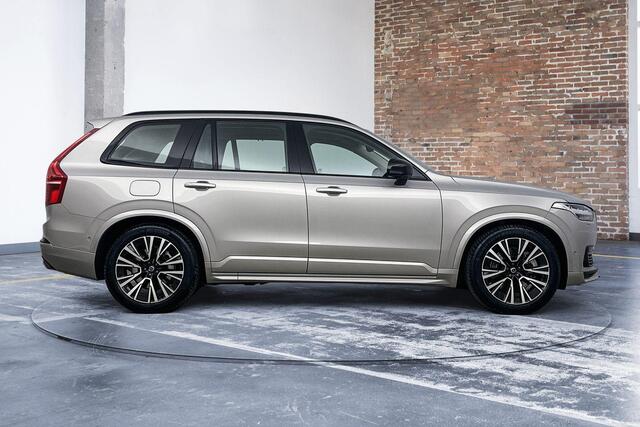 Volvo XC90 T8 Automaat Recharge AWD Ultimate Dark Volvo XC90 T8 Automaat Recharge AWD Ultimate Dark | Bowers & Wilkins premium audio | Nappa lederen bekleding | Luchtvering | Wegklapbare trekhaak | Google infotainment | 360° parkeercamera | Parkeersensoren voor + a