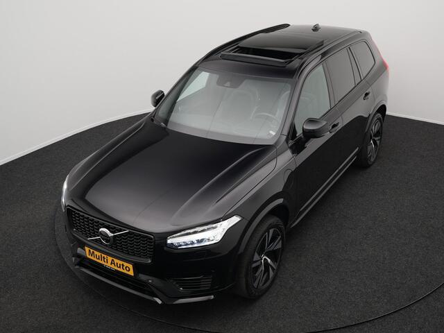 Volvo XC90 T8 Recharge AWD R-Design Plug In Hybrid 7 Persoons INCL BTW PHEV | Panodak | Alcantara Sportstoelen Memory | Trekhaak af Fabriek | Adaptive Cruise | Pilot Assist | Navigatie | Apple Carplay | 360 Camera | DAB | Virtual |