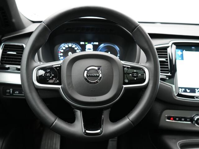 Volvo XC90 T8 Recharge AWD R-Design Plug In Hybrid 7 Persoons INCL BTW PHEV | Panodak | Alcantara Sportstoelen Memory | Trekhaak af Fabriek | Adaptive Cruise | Pilot Assist | Navigatie | Apple Carplay | 360 Camera | DAB | Virtual |