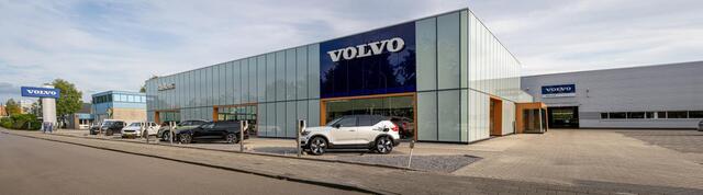 Volvo XC90 T8 Recharge AWD Inscription Intro Edition - Panorama/schuifdak - IntelliSafe Assist & Surround - 360º Camera - Adaptieve LED koplampen - Verwarmde voorstoelen, stuur & achterbank - Parkeersensoren voor & achter - Elektr. bedienb. voorstoelen met geheugen 