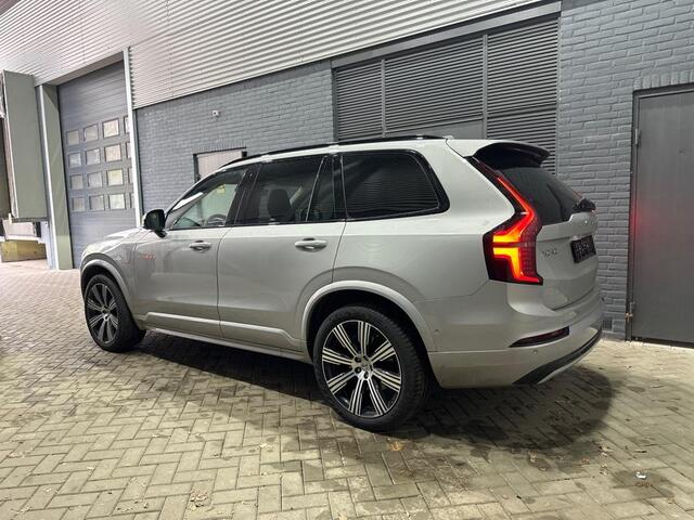 Volvo XC90 T8 Plug-in hybrid Ultra Dark | Facelift | Luchtvering | Head-Up | Panoramadak | ACC | harman/kardon
