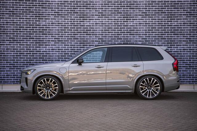 Volvo XC90 2.0 T8 Plug-in hybrid AWD Ultra Dark | Facelift | Black Pack | Selected Level | Heico | Bowers & Wilkins | Gelamineerd Glas | Luchtvering | 22" Velgen |