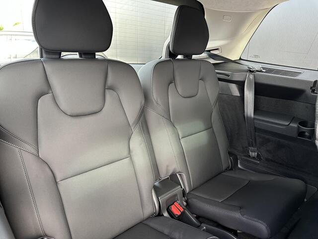 Volvo XC90 2.0 T8 Plug-in hybrid AWD Ultra Dark / Pano. dak / 455 PK / Harman/Kardon / 360 camera / Verwarmde stoelen /