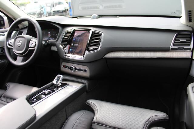 Volvo XC90 2.0 T8 Recharge AWD Ultra Dark | Panoramadak | B&W | Trekhaak | 360 Camera | Massage