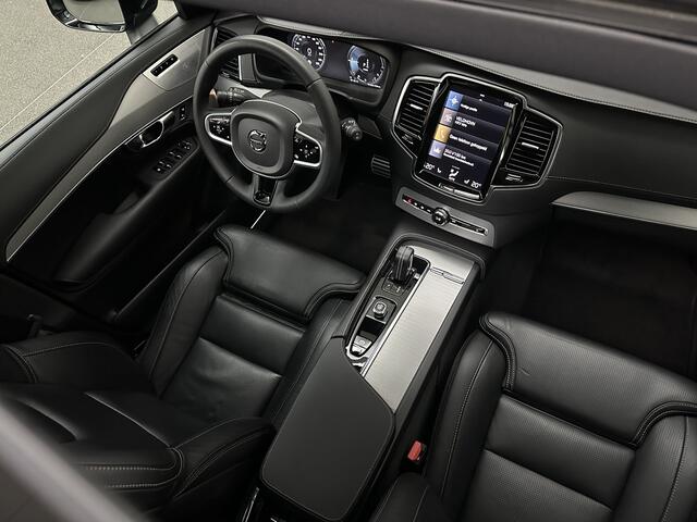 Volvo XC90 2.0 T8 AWD 455PK Ultimate Dark | Luchtvering | Bowers & Wilkins | 360 Camera | Panorama | Pilot-Assist | R-Design | ACC | Stoelventilatie | Trekhaak | Head-Up | Keyless-Entry | Sportstoelen | Memory | Standkachel | Stuurverwarming | Full-LED | Zonwering |