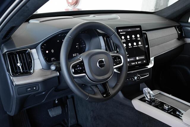 Volvo XC90 T8 Plug-in hybrid AWD Ultra Bright | Nieuw Model | Luchtvering | Massafunctie in voorstoelen | Nappa lederen bekleding | 21'' Lichtmetalen velgen | Google infotainment | Longe Range | Harman Kardon Premium audio |