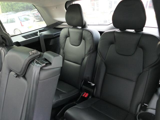 Volvo XC90 T8 Recharge AWD Plus Dark 12 MND garantie Bowers&Wilkins / Panoramadak / Stoelverwarming en verkoeling / Stuurverwarming