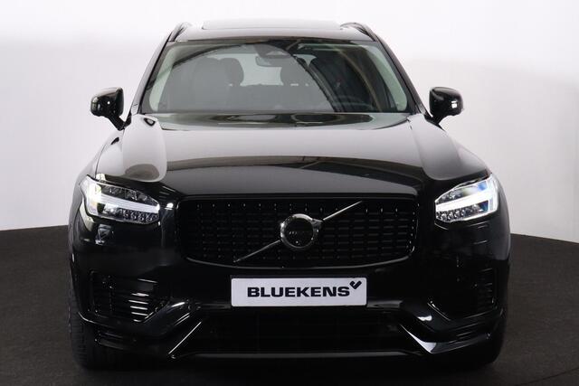 Volvo XC90 T8 Recharge AWD Ultra Dark - Luchtvering - Panorama/schuifdak - IntelliSafe Assist & Surround - 360º Camera - Bowers & Wilkins audio - Adaptieve LED koplampen - Verwarmde voorstoelen, stuur & achterbank - Parkeersensoren voor & achter - Elektr. bedienb. v