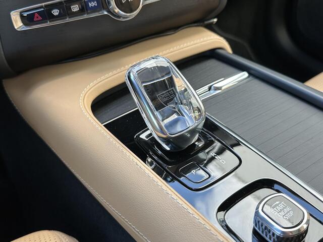 Volvo XC90 2.0 T8 Recharge AWD Inscription | 7-pers./Pano-Schuifdak/Leder/Elektr.Trekhaak/Bowers&Wilkins/Navi/Carplay