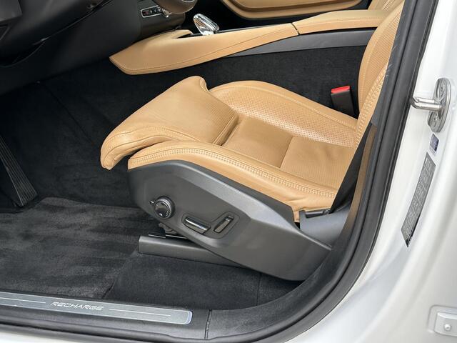 Volvo XC90 2.0 T8 Recharge AWD Inscription | 7-pers./Pano-Schuifdak/Leder/Elektr.Trekhaak/Bowers&Wilkins/Navi/Carplay