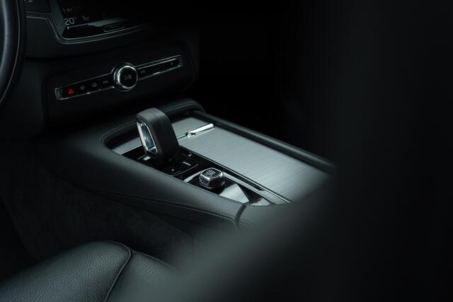 Volvo XC90 T8 Recharge AWD Inscription Expression | Trekhaak elektrisch uitklapbaar | Adaptieve Cruise Control | Apple Carplay/Android Auto