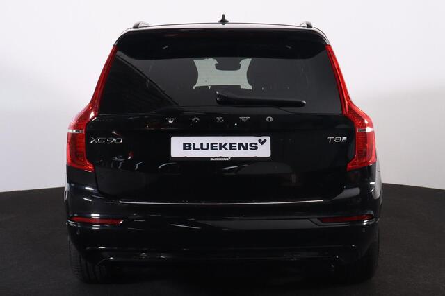Volvo XC90 T8 Recharge AWD Ultra Dark - LONG RANGE - Luchtvering - Panorama/schuifdak - IntelliSafe Assist & Surround - 360º Camera - Bowers & Wilkins audio - Adaptieve LED koplampen - Verwarmde voorstoelen, stuur & achterbank - Parkeersensoren voor & achter - Elekt