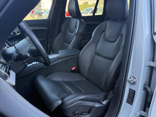 Volvo XC90 2.0 T8 Plug-in hybrid AWD Ultra Dark | Trekhaak | Massage | Geventileerde/verwarmde stoelen | Bowers & Wilkens | Luchtvering | HUD | Alcantara hemelbekleding | Memory | 360° camera |