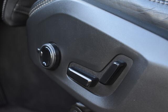 Volvo XC90 D5 235PK AWD Inscription | Standkachel | Trekhaak | Keyless Entry | Getint Glas | Camera |