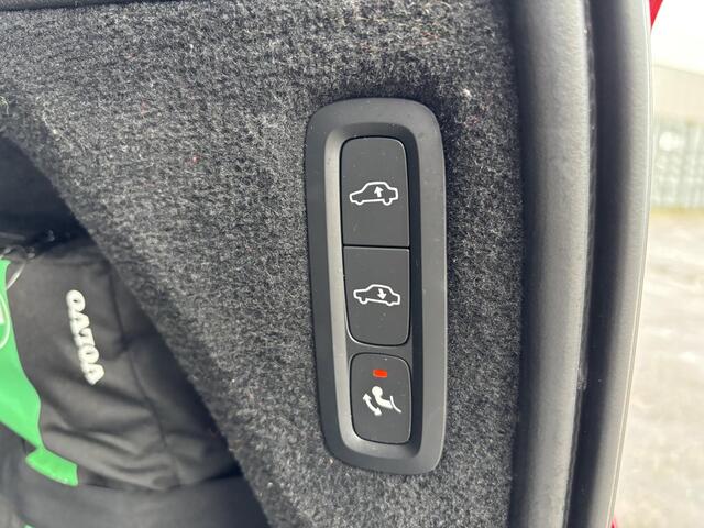 Volvo XC90 2.0 T8 Recharge AWD Inscription 360 camera / luchtvering / nappa leder met ventilatie amber / 22 inch / schuifdak / trekhaak