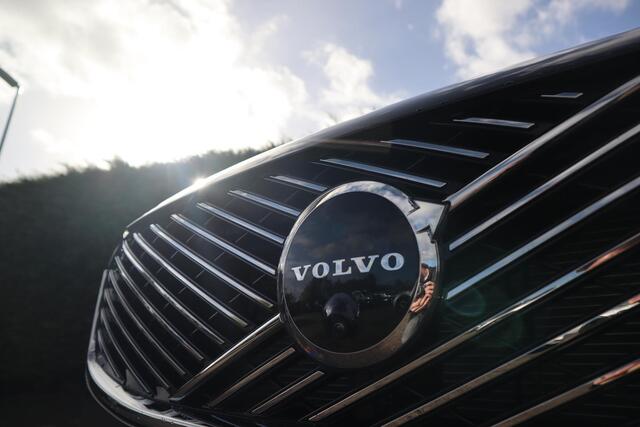 Volvo XC90 2.0 T8 Plug-in hybrid AWD Plus Bright