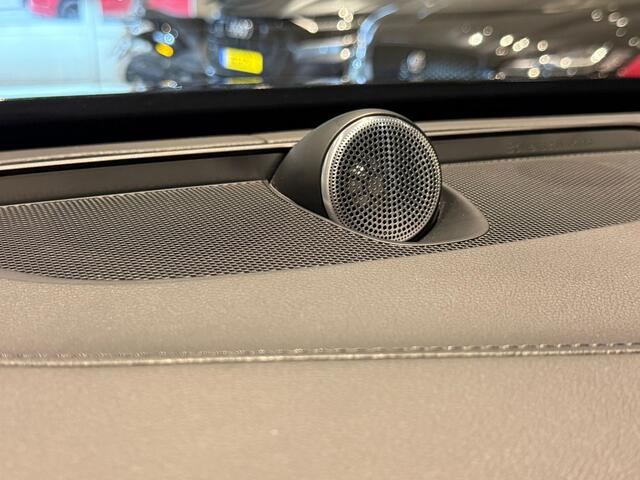 Volvo XC90 2.0 T8 Recharge AWD Plus Bright Panodak HUD Trekhaak Bower&Wilkins Keyless