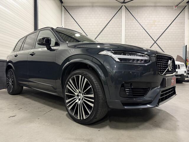 Volvo XC90 T8 Recharge AWD R-Design PANO/B&W/LUCHTVERING/TREKHAAK/HEAD-UP/360CAMERA/22"/NAPPA-LEER/ACC/PILOT-ASSIST/SAVILE-GREY/BLACK-STYLE EXTERIEUR/VOLLEDIG VOLVO DEALER HISTORIE