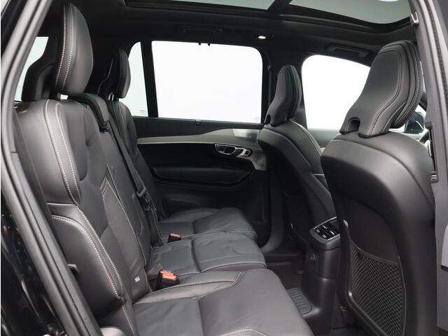 Volvo XC90 2.0 T8 Recharge AWD Ultimate Dark / Trekhaak / Luchtvering / 22"Wielen / B&W Audio / 360 Camera / Head-up Display / Panoramadak / Getint Glas /