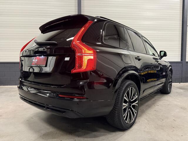 Volvo XC90 T8 Recharge AWD Ultimate Dark PANO/LUCHTVERING/HEAD-UP/H&K/MASSAGE+VENTILATIE/360CAMERA/ACC/PILOT-ASSIST/CRYSTAL-POOK/20"/BLACK-OPTIC/RECENT OH BEURT GEHAD BIJ VOLVO