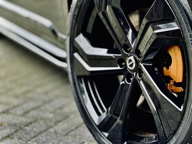 Volvo XC90 2.0 T8 Recharge AWD | Dark Label | Pano | Luchtvering | Bower & Wilkens | Trekh | Massagestoelen | VOL OPTIES | Incl BTW